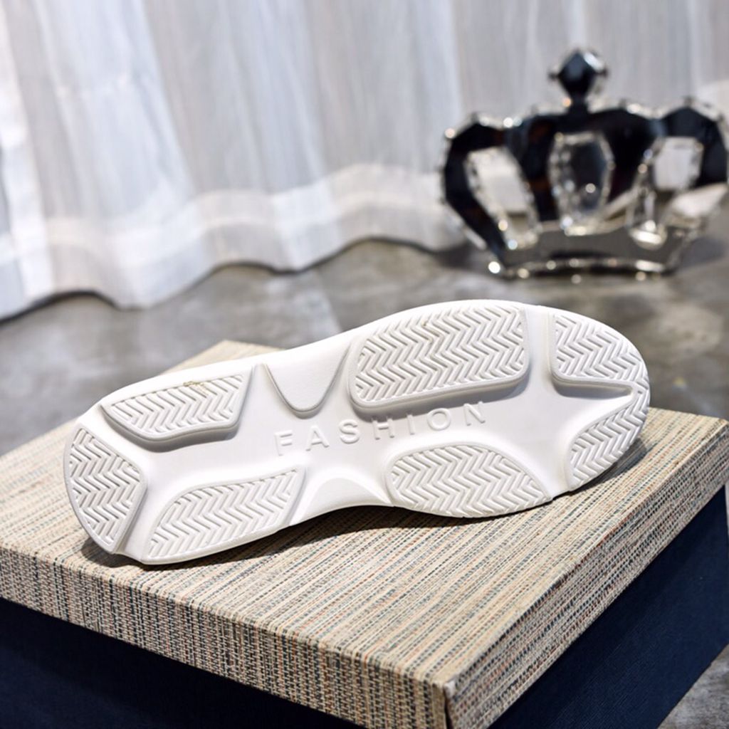 BLG  sneaker